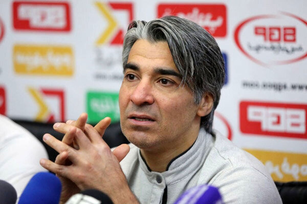 وحید شمسایی بر روی نیمکت تیم ملی فوتسال می‌ماند