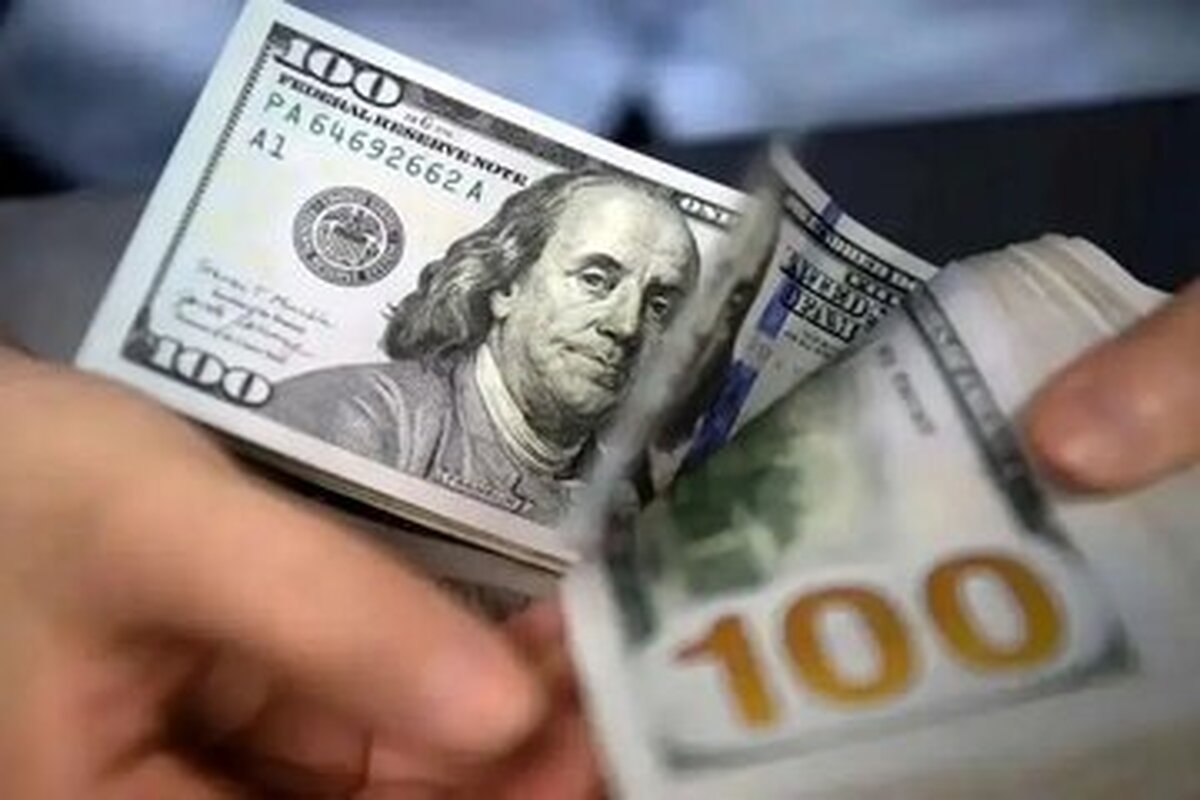 بالا رفتن قیمت دلار نیمایی به مرز ۵۱ هزار و ۶۴۱ تومان