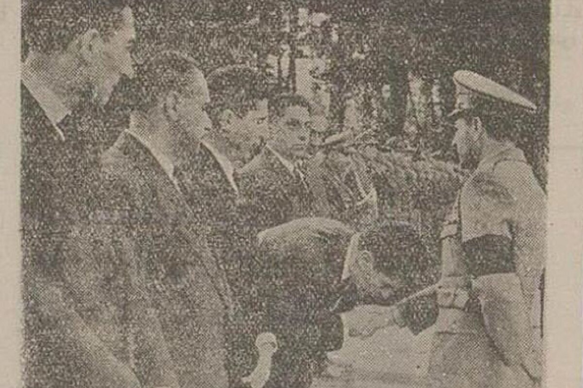 دیدار محمدعلی فردین، غلامرضا تختی و شاه در کاخ مرمر/ عکس دیدار محمدعلی فردین، غلامرضا تختی و شاه در کاخ مرمر/ عکس