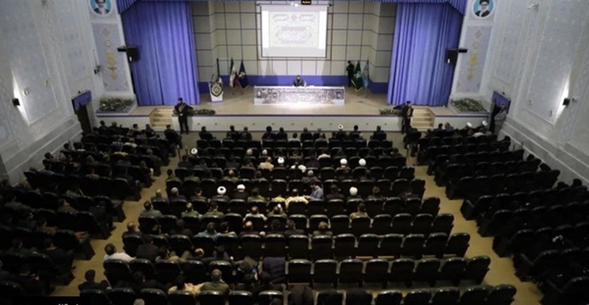 خادمان افتخاری بسیج در قم تجلیل شدند