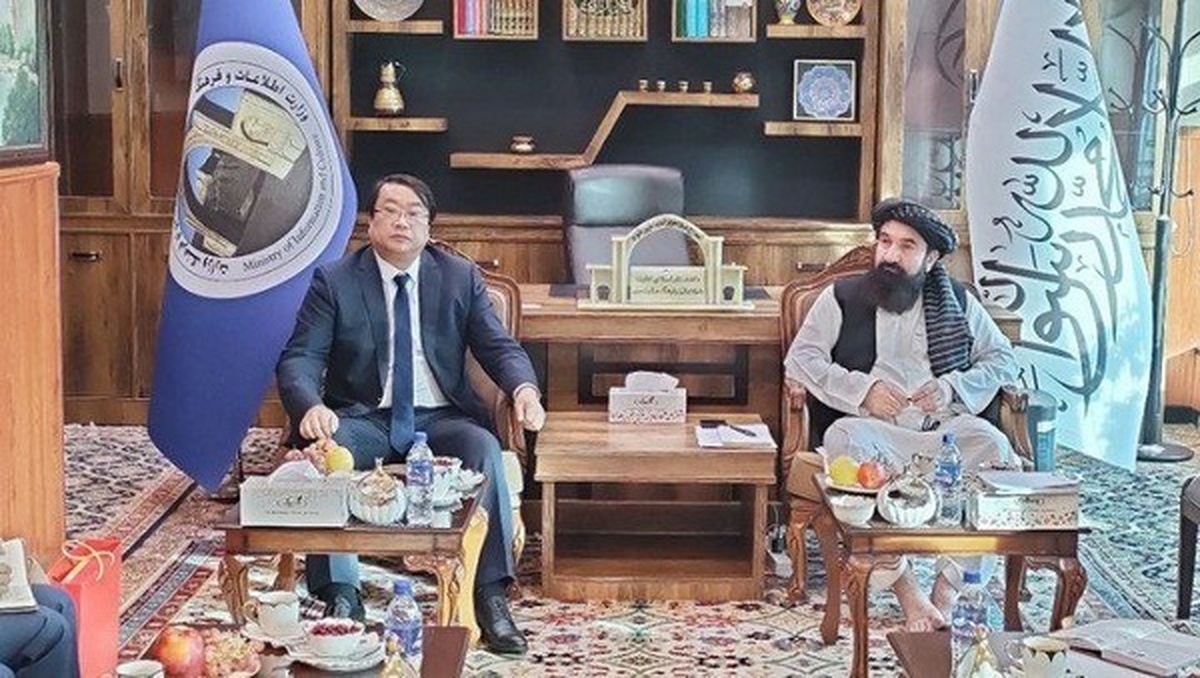 دیدار وزارت اطلاعات و فرهنگ طالبان با روسای شرکت‌های پیمانکار معدن مس عینک