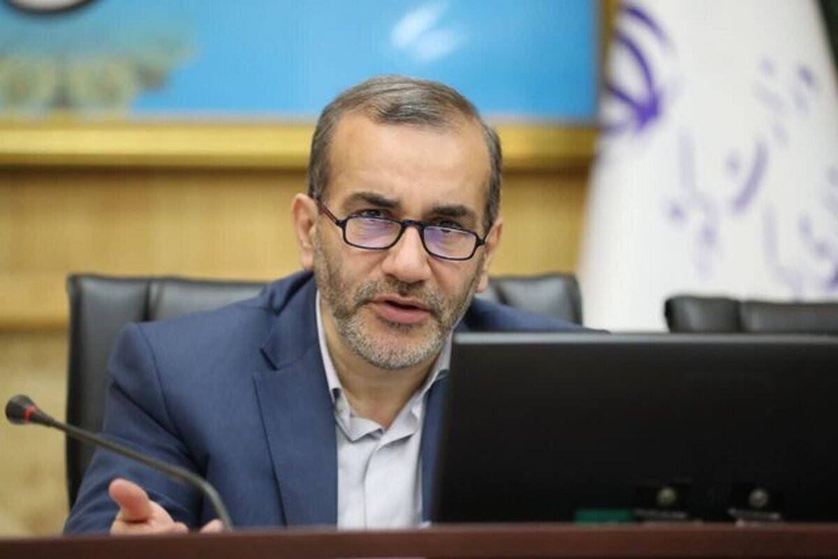 باید زندان دیزل‌آباد و میدان میوه و تره‌بار کرمانشاه به خارج از شهر منتقل شود