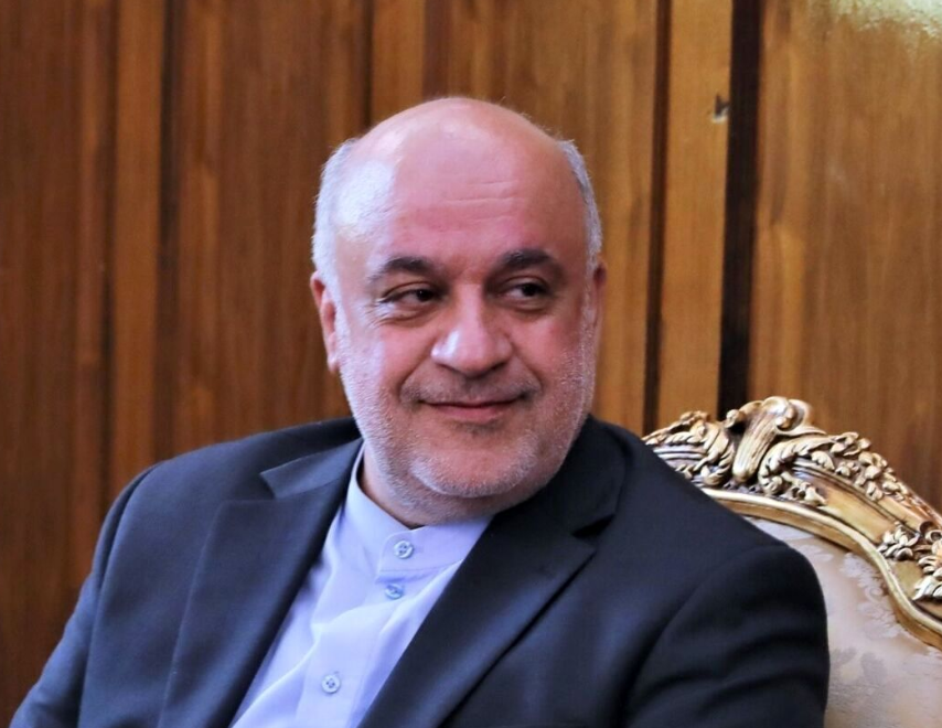 عکس جدید از آثار انفجار پیجر روی صورت و دست سفیر ایران در لبنان