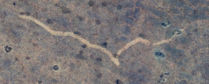 با کمک با کمک