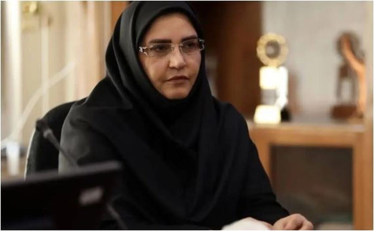 نخستین بانوی انتخاب شده در مقام وزیر کار چه کسی است؟