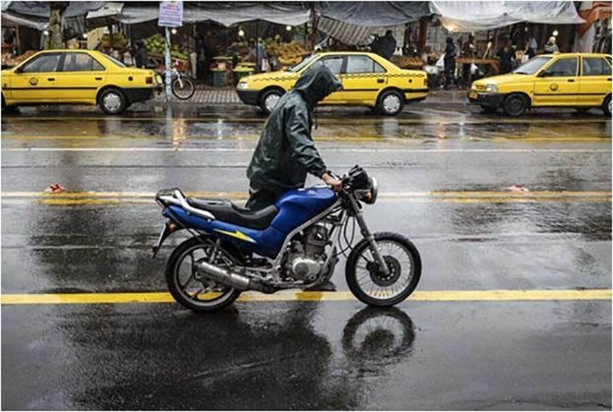 هشدار پلیس راهور به رانندگان موتور در روز‌های بارانی