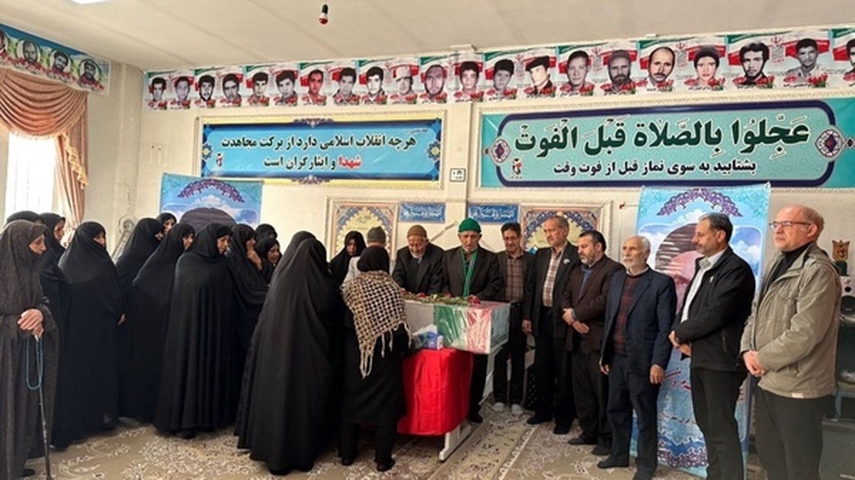 تجدید میثاق خانواده معظم شهدا و ایثارگران با شهید گمنام در چناران