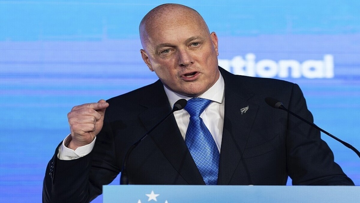 برخورد خودروی پلیس با خودروی حامل نخست وزیر نیوزیلند