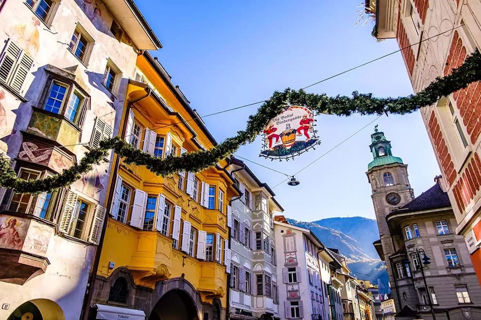 شهر بولزانو (Bolzano) در کشور ایتالیا شهری زیبا برای تعطیلات زمستانی