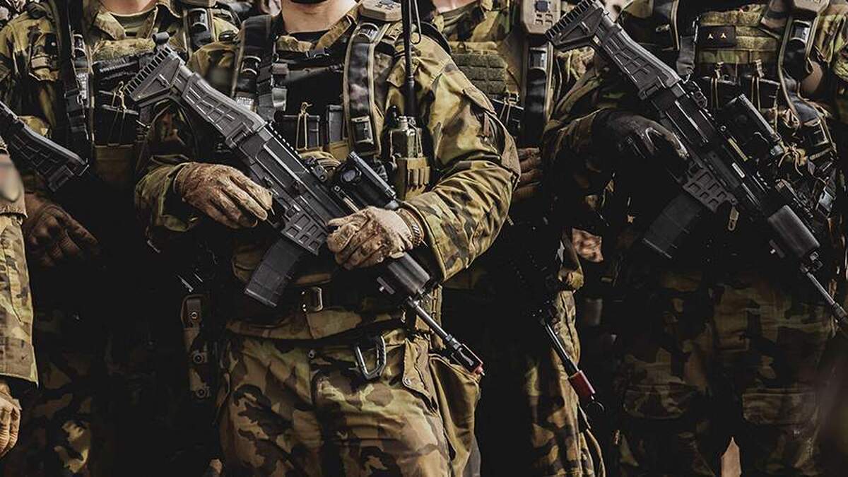 کمیسیون اروپا تصمیم برای اعزام نیرو‌های حافظ صلح به اوکراین را ارزیابی می‌کند