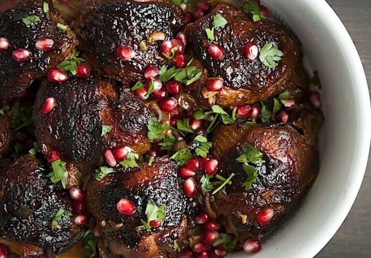 خورشت مرغ اناریجه به سبک شمالی هاکه بی شک عاشقش می‌شی