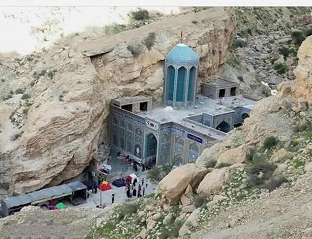 اقامه نماز عید سعید فطر در بقاع متبرکه کهگیلویه و بویراحمد