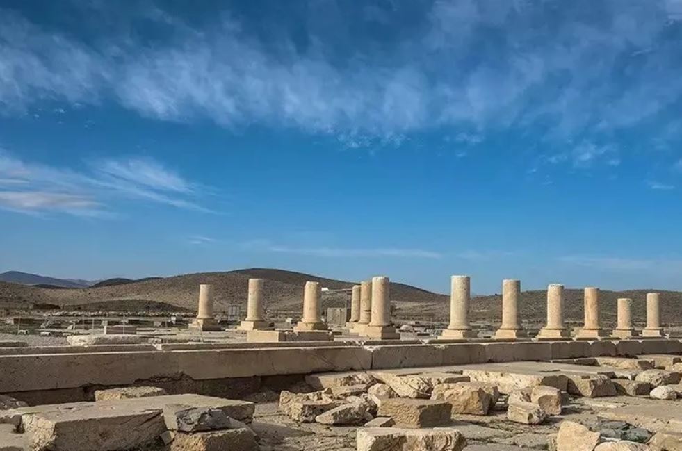 سفر به دل تاریخ با گشت و گذار در محل زندگی بزرگ‌ترین پادشاه ایران