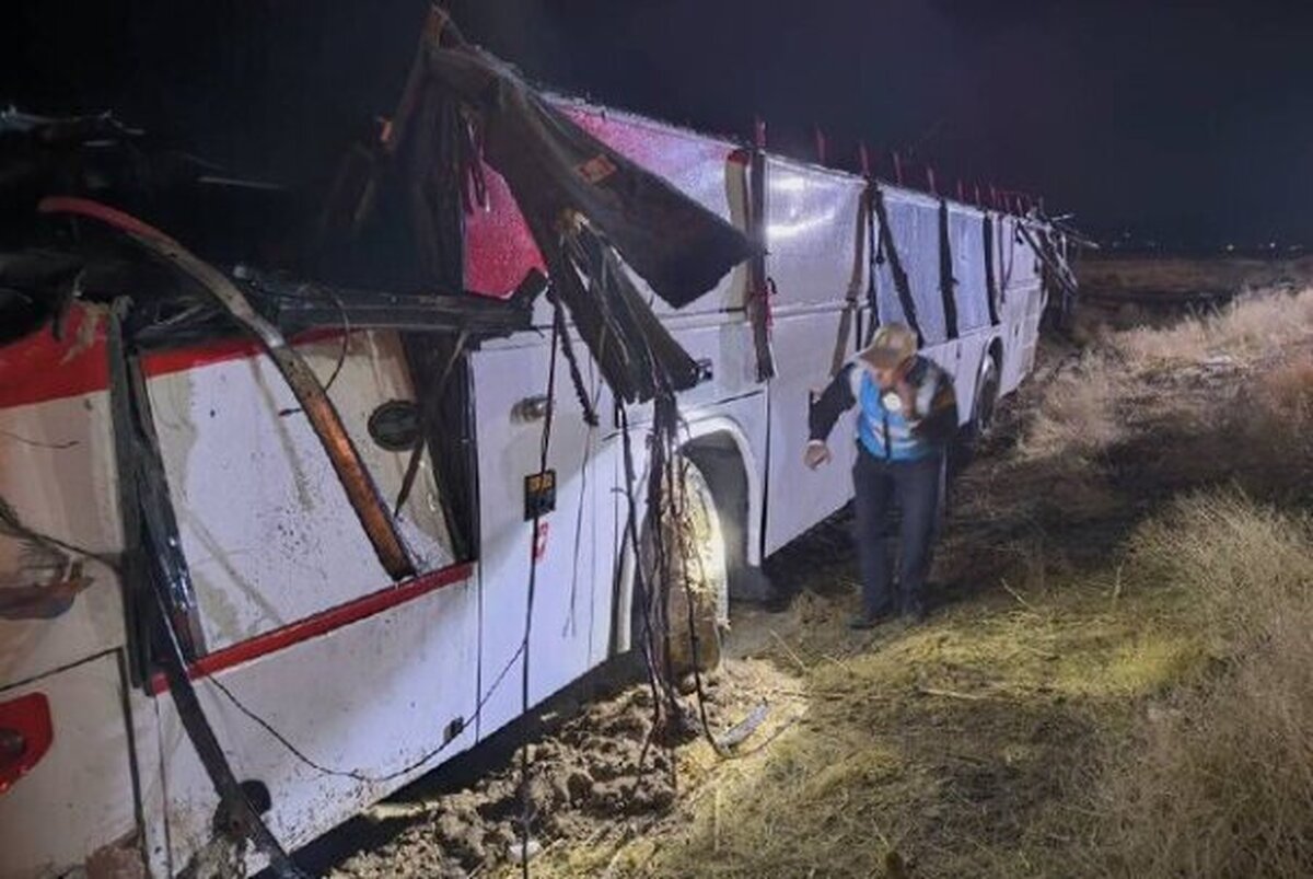 عزل مسئول وقت پاسگاه پلیس راه چترود کرمان / بررسی دقیق علل حادثه واژگونی اتوبوس