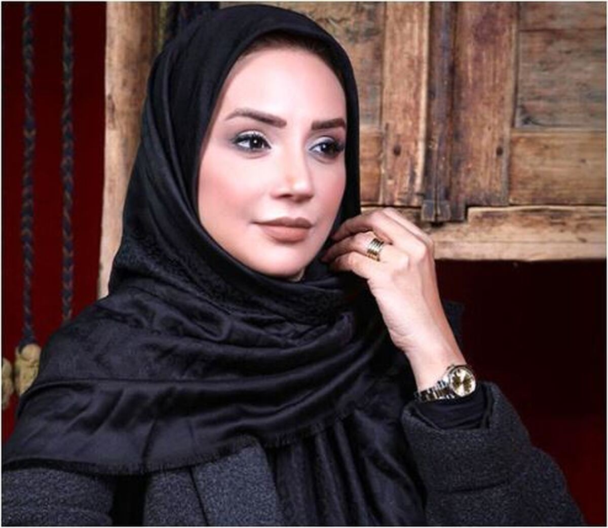 ژست هنری شبنم قلی خانی در دل طبیعت/رقابت تنگاتنگ خانم بازیگر با الهه‌های یونانی!