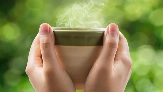 به جای چای آب ولرم بنوشید!