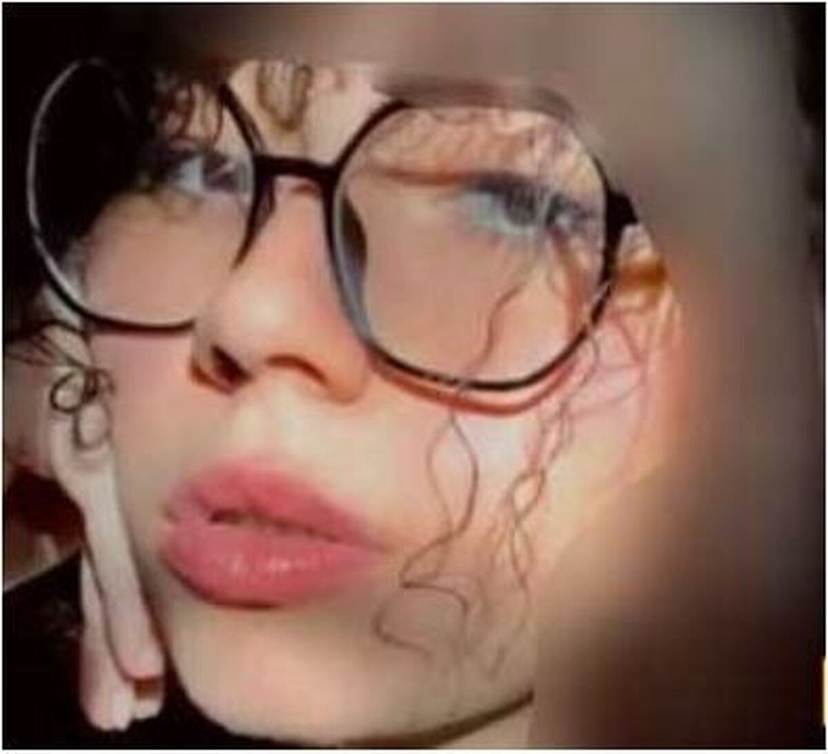 نگاهی به خانه با صفای دختر کوچک داریوش مهرجویی بعد از فوت والدینش