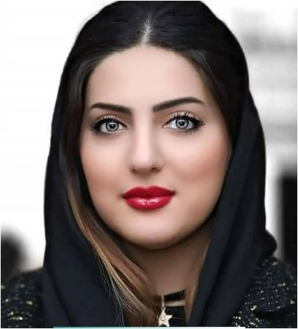 نگاهی به عجیب‌ترین استایل خرم سلطان ایرانی/در این عکس همه چیز عجیب است!