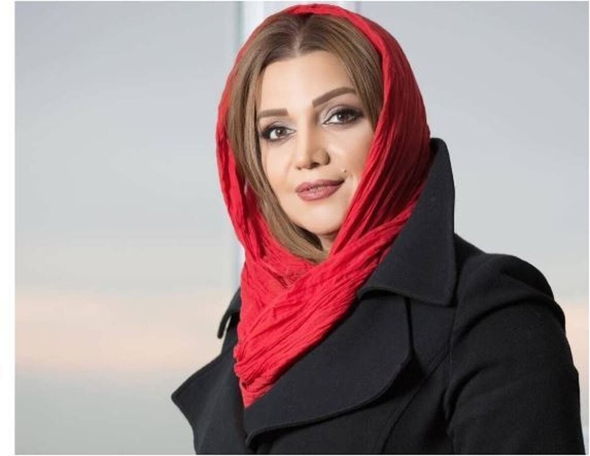 تصویر یادگاری الهام پاوه نژاد کنار همسر زنده یاد آزاده نامداری/جای خانم مجری در این عکس خالی است..