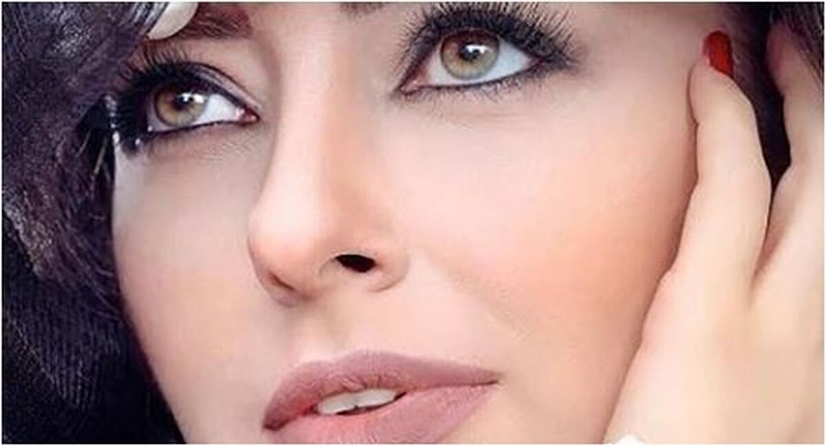 دلتنگی نفیسه روشن برای حال و هوای پاییزی حیاط با صفای خانه اش