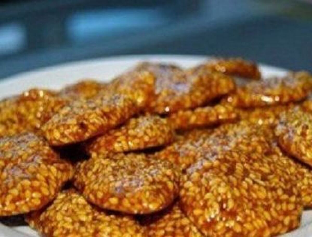 فوت کوزه گری تهیه سوهان کنجدی به سبک بازای‌ها