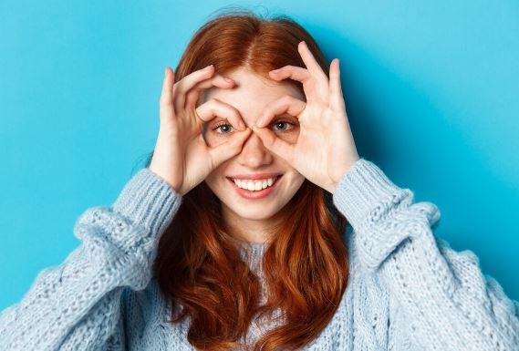 چگونه در برخورد اول با زبان بدن خود تأثیر مثبت روی دیگران بگذاریم؟