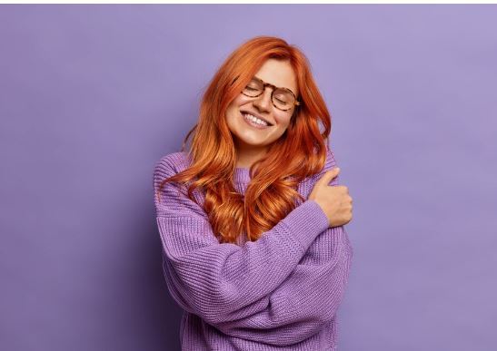 چگونه در برخورد اول با زبان بدن خود تأثیر مثبت روی دیگران بگذاریم؟