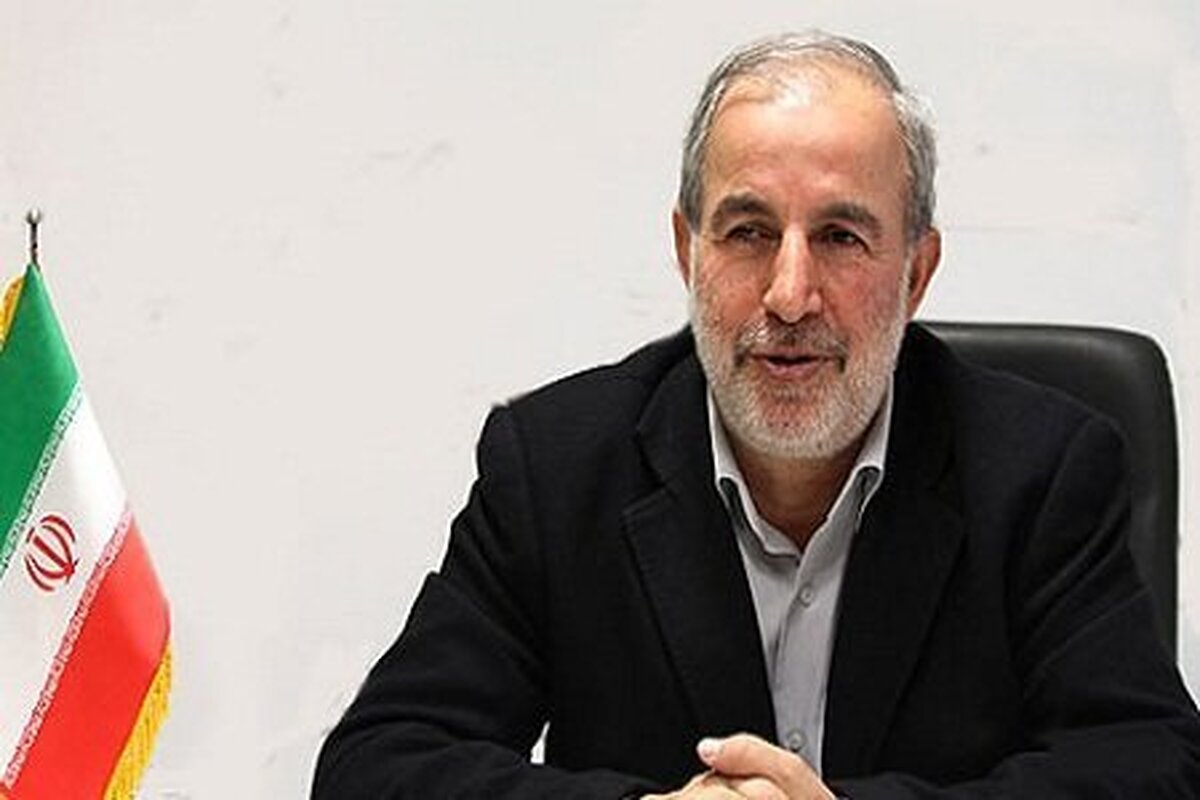 کوچی‌نژاد: برکناری معاون پارلمانی رئیس‌جمهور نمادی از سیره امام علی است