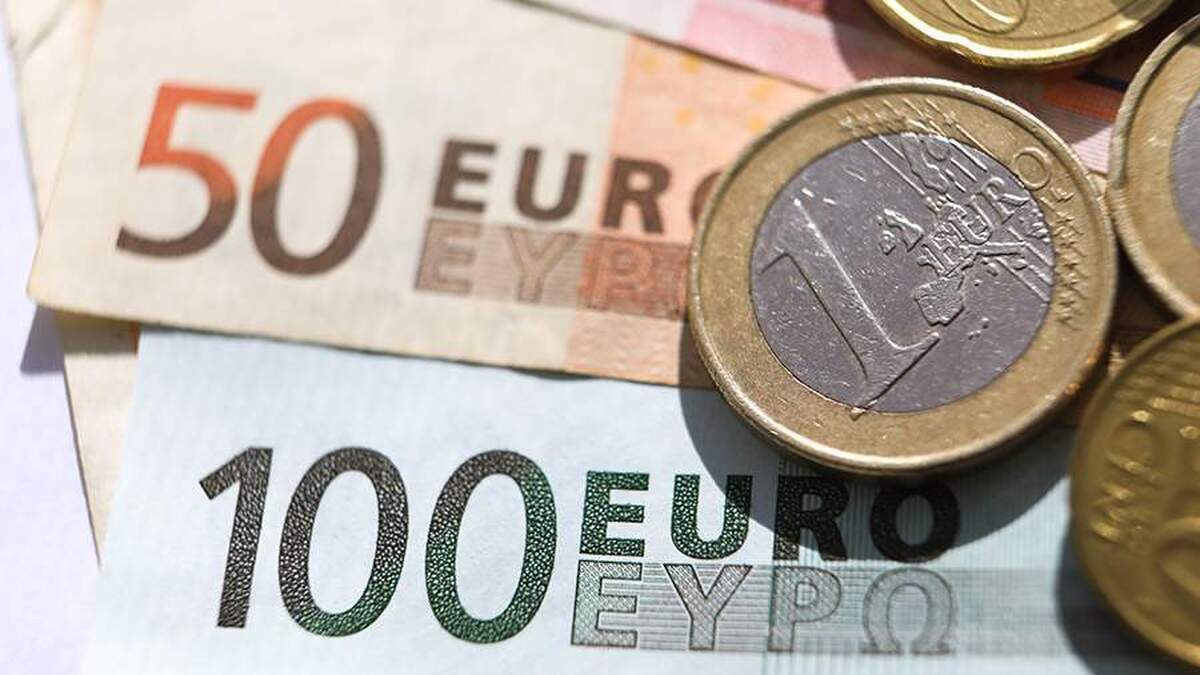 در آلمان، آنها خسارات ناشی از وظایف جدید ایالات متحده را ارزیابی کردند