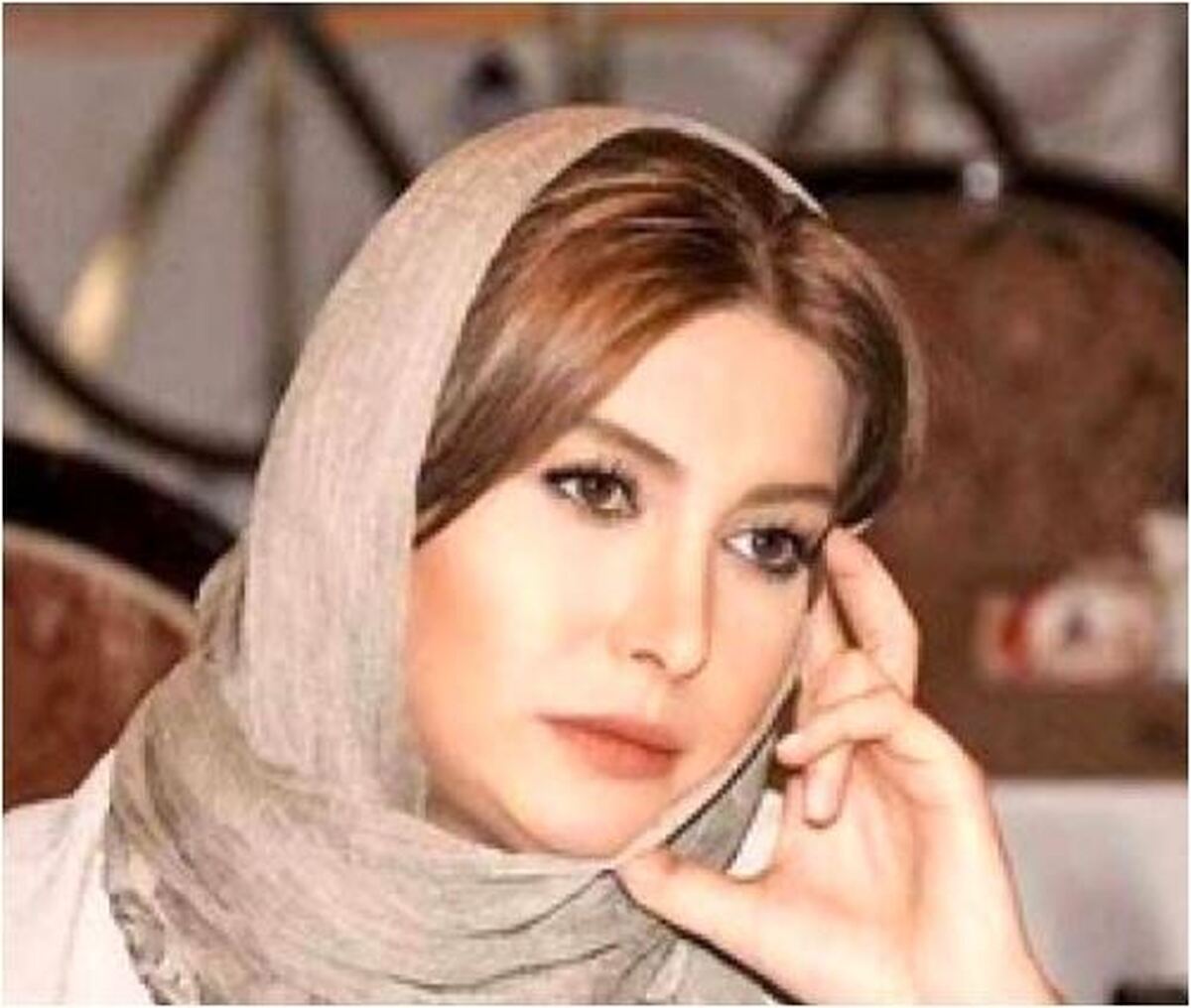 رجز خوانی فریبا نادری با فیگور استقلالی اش جلب توجه کرد+عکس