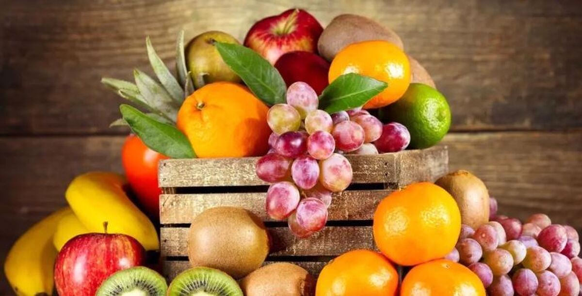 با این میوه‌ها به جنگ یبوست بروید