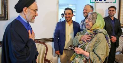 تصویری از دیدار مرضیه برومند با خاتمی در سال جدید