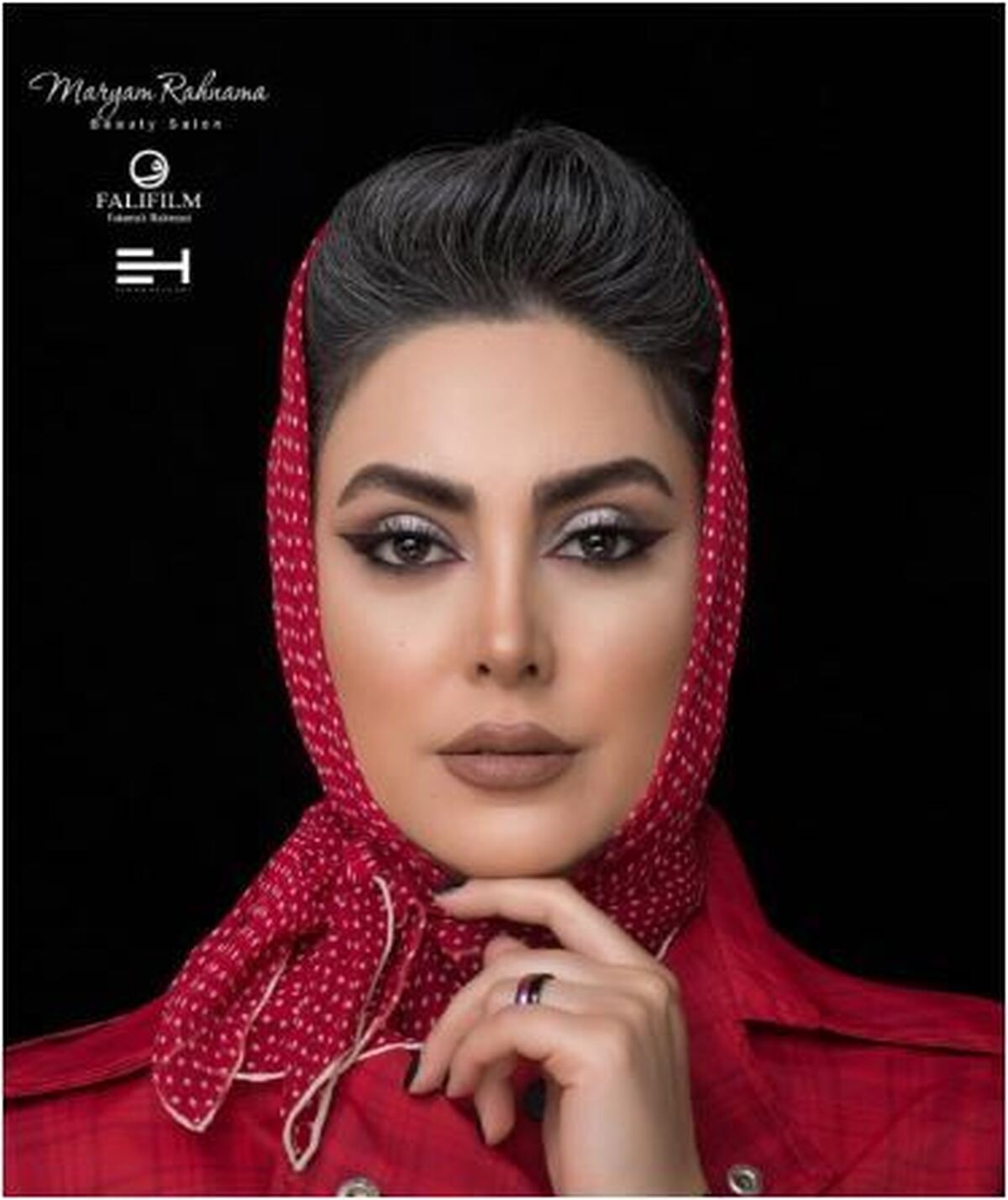 رونمایی نیلوفر شهیدی از استایل ورزشکاری اش لب ساحل/شیک و باکلاس