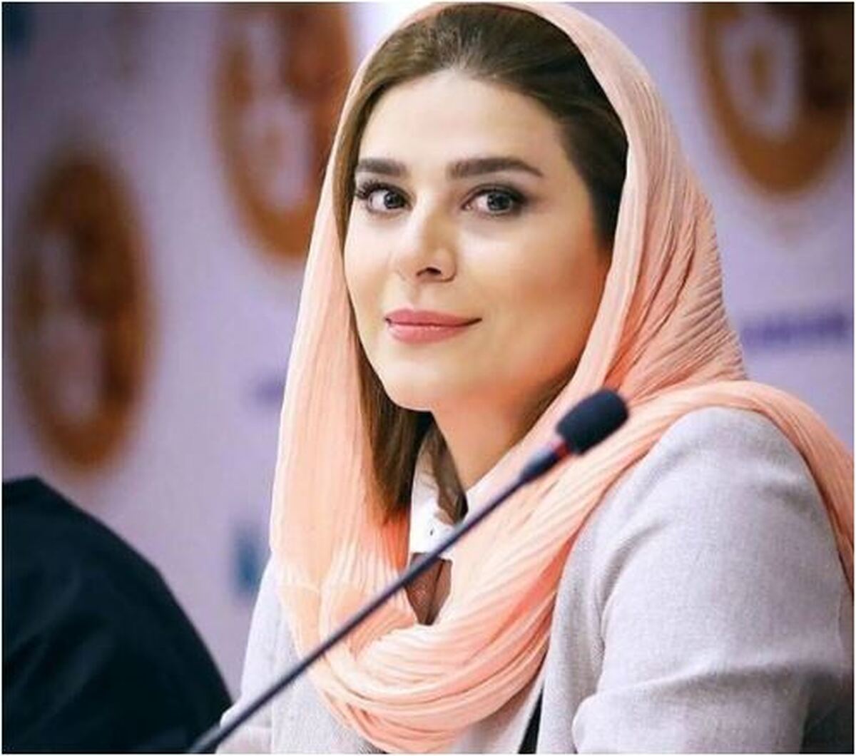 رونمایی سحر دولتشاهی از استایل کلاسیک و تمام مشکی جدیدش/مثل همیشه شیک و خفن