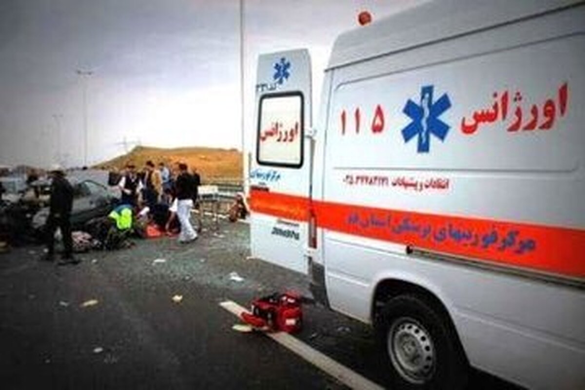 انتقال هفت مصدوم حادثه واژگونی ون در جاده مخصوص کرج به بیمارستان