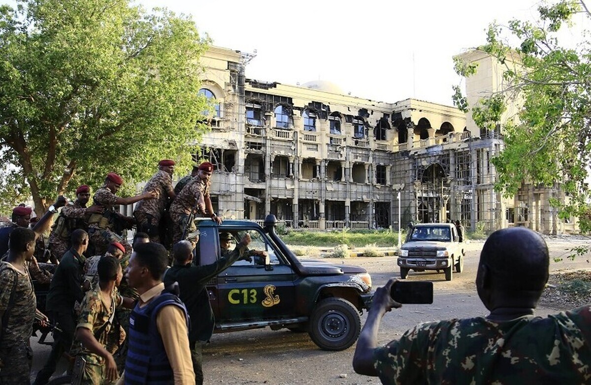 یک منبع نظامی سودان: ارتش کنترل روستای سوفورا و ایستگاه پلیس ۵۰ در دارالسلام را به دست گرفت