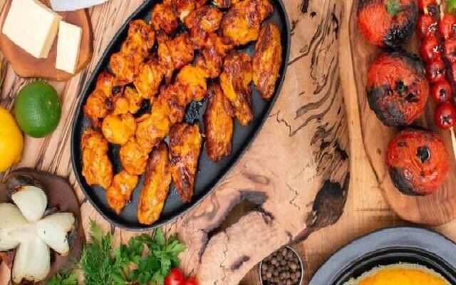 «جوجه دیگی» لذیذ و محشر مخصوص پیک نیک و دورهمی‌های شبانه بدون نیاز به سیخ درست کنید