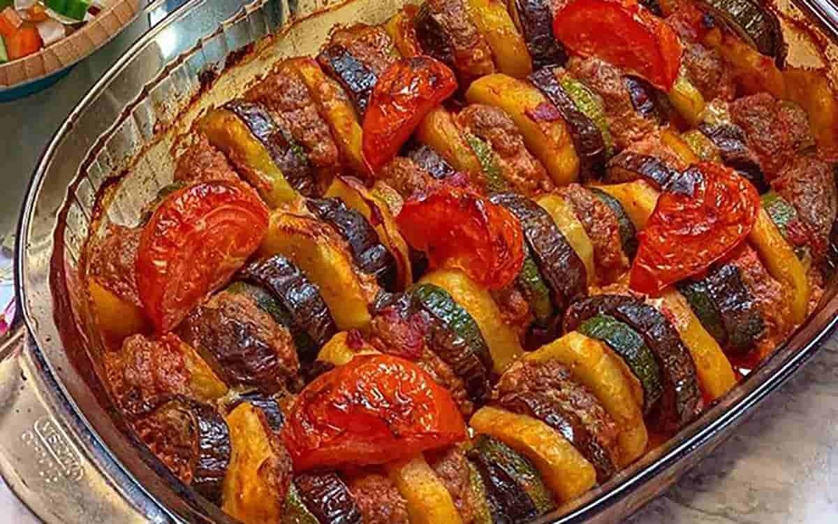 رسپی کباب تابه‌ای گوشت و بادمجان با یک سس محشر/از دست ندید