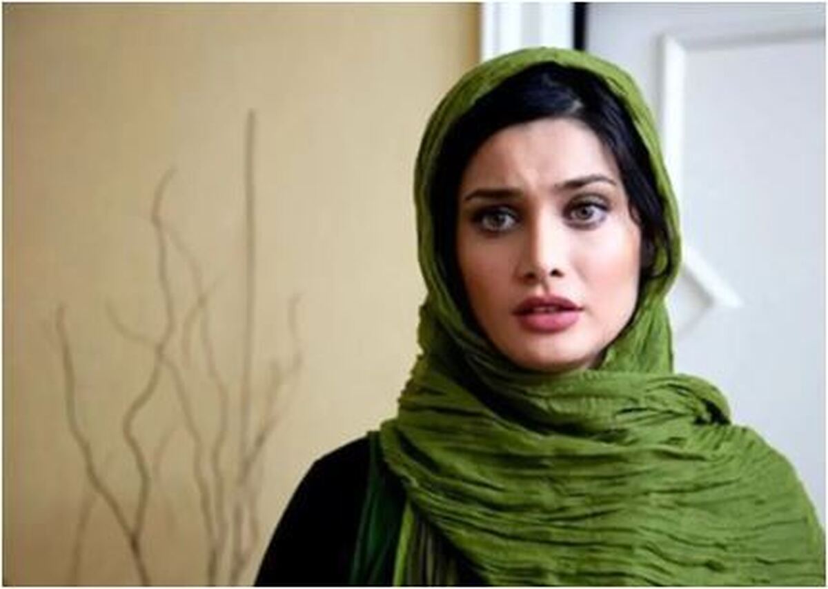 نیم رخ جذاب تینا آخوندتبار با حال و هوای بهاری