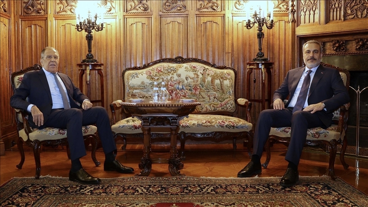 لاوروف و فیدان در مورد وضعیت سوریه، دریانوردی در دریای سیاه و حل و فصل در اوکراین گفت‌و‌گو می‌کنند
