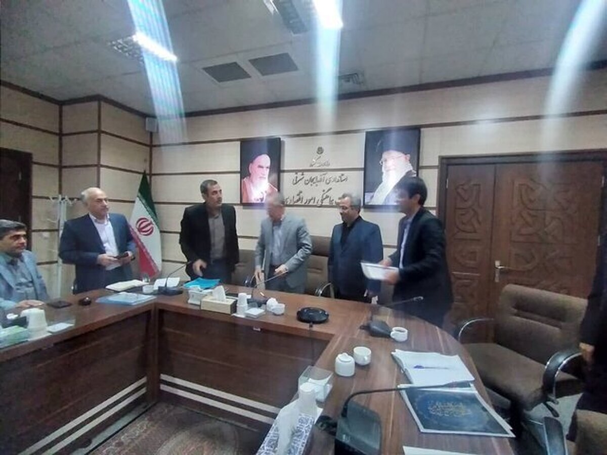 امضای تفاهم‌نامه برنامه‌های عملیاتی شعار سال در آذربایجان شرقی