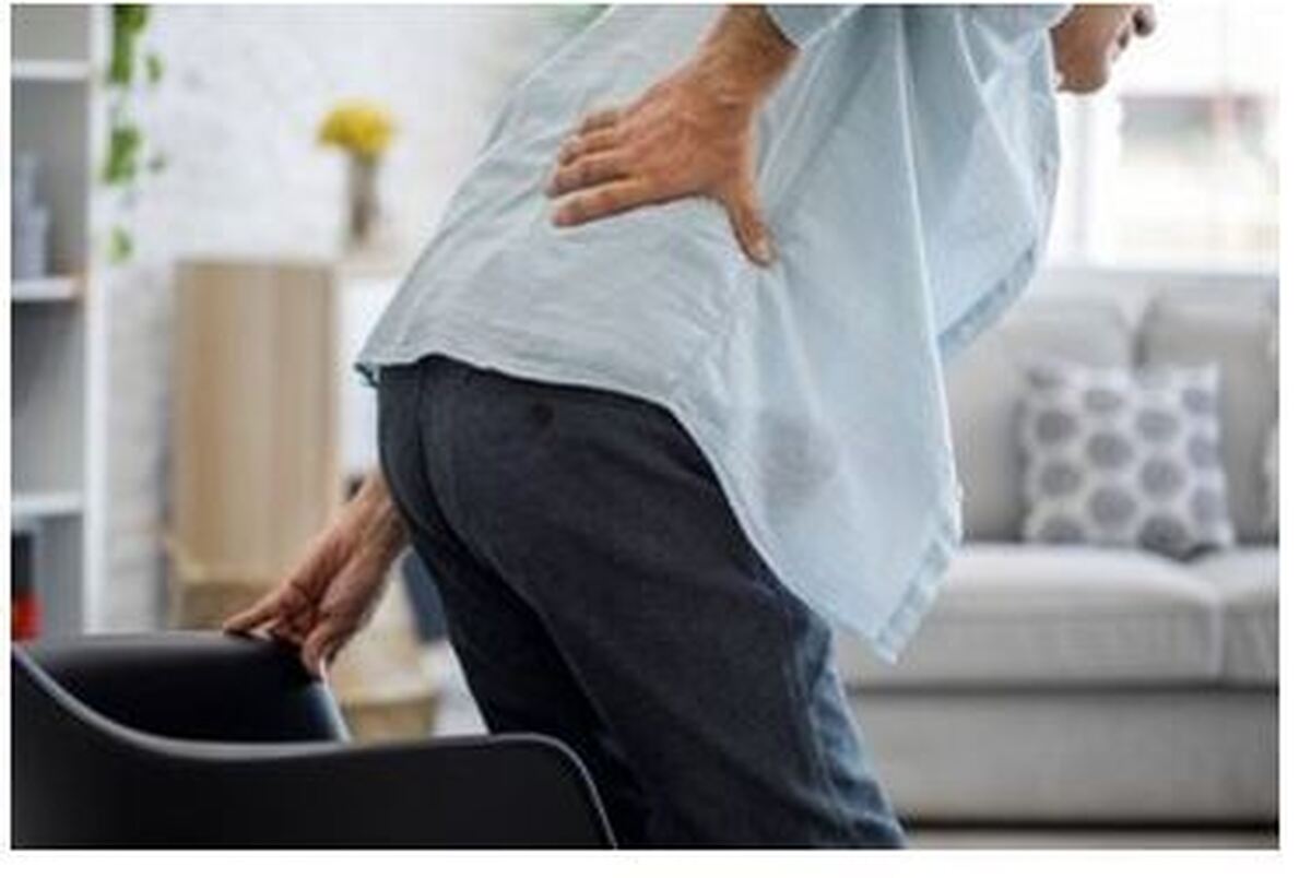 استفاده نادرست از موبایل چه بلایی سر گردن و ستون فقرات می‌آورد؟