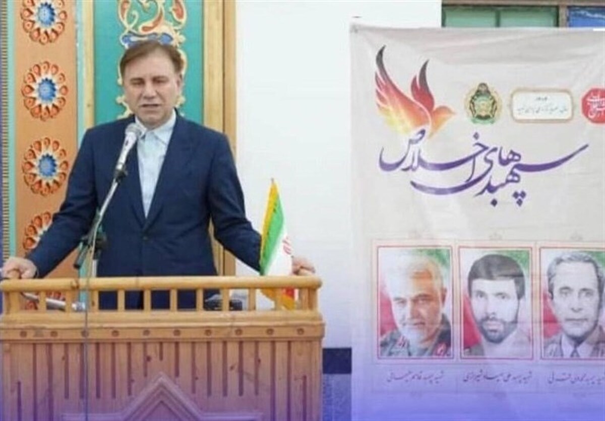 ارتش نماد اقتدار نظام جمهوری اسلامی ایران است