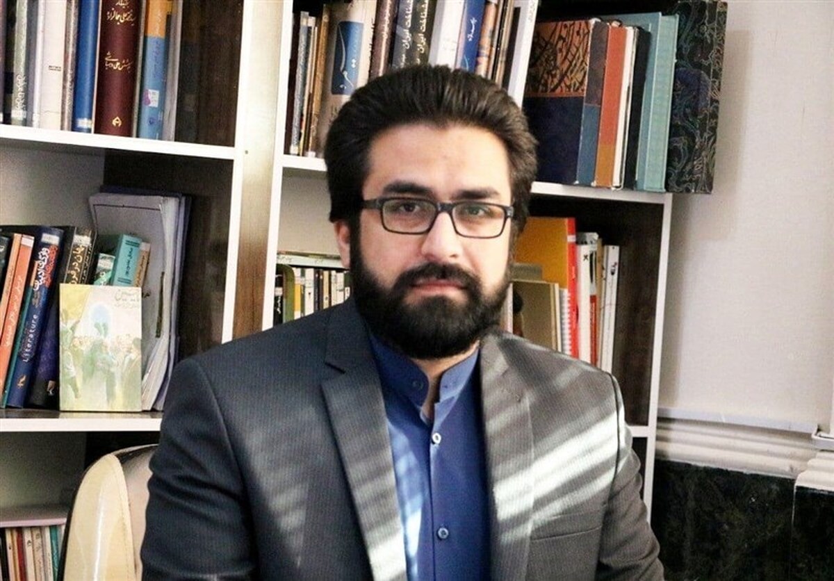 ثبت‌نام ۶۰ لرستانی برای انتخاب چهره‌های شاخص هنر انقلاب