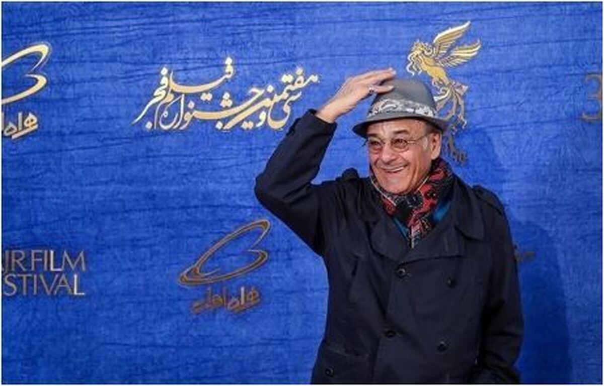 رضا بابک نقاشی‌هایش را به نمایش می‌گذارد
