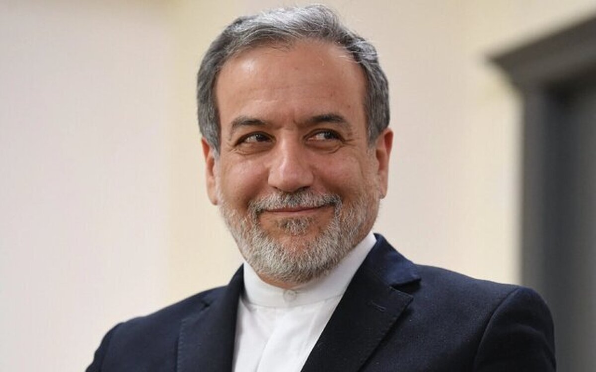 پیام تبریک عراقچی به مناسبت روز ارتش جمهوری اسلامی ایران