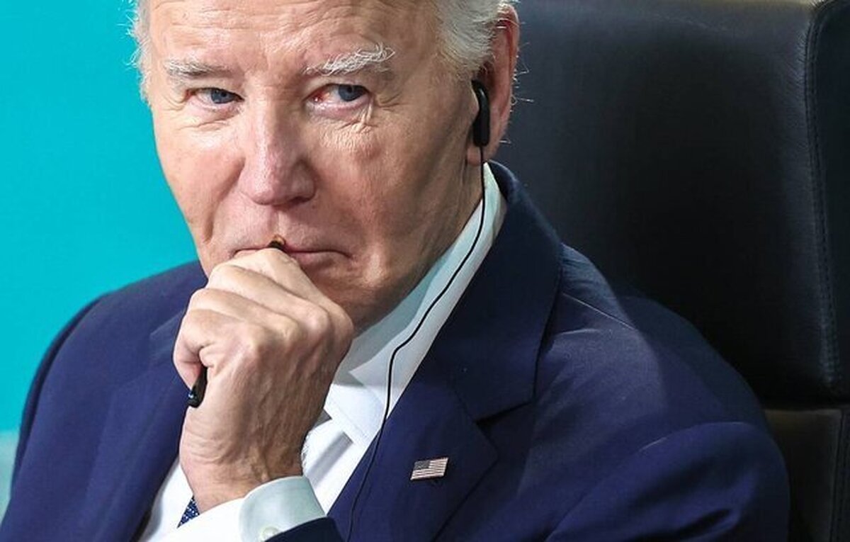 هر سخنرانی بایدن چقدر آب می‌خورد؟