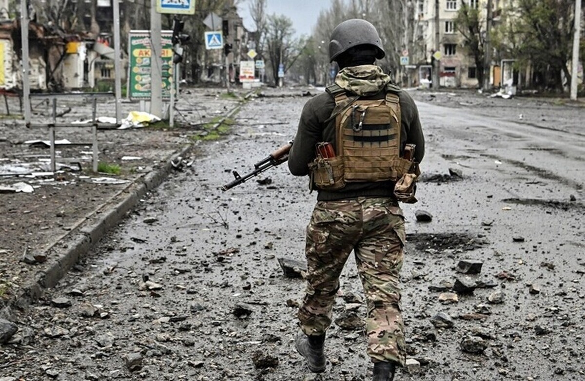 مدودف: باند کی‌یف در پاریس در مورد تعداد تابوت‌هایی که اروپا برای دریافت آنها آماده می‌شود بحث خواهند کرد