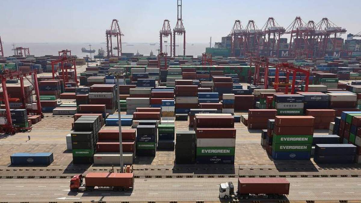 آمریکا چین را به اعمال تعرفه‌های ۲۴۵ درصدی تهدید کرد