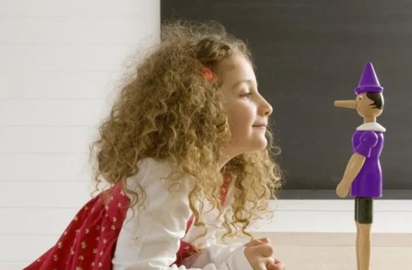 والدین بخوانند؛ چگونه خصلت دروغگویی را در کودک مان پرورش ندهیم؟
